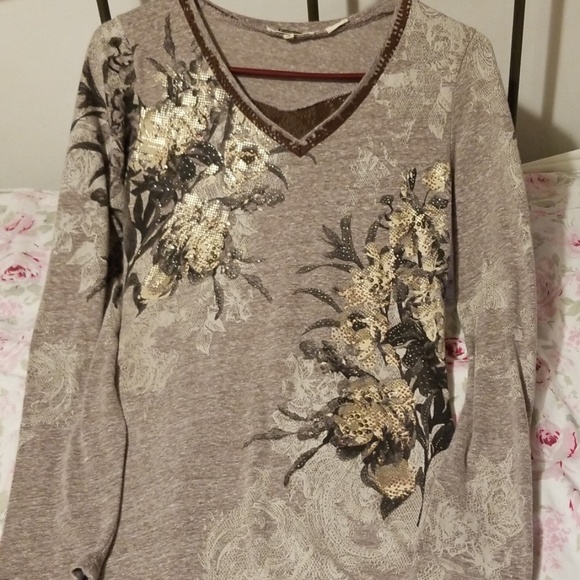 Miss Me Tops - Miss  Me long sleeved shirt  Medium